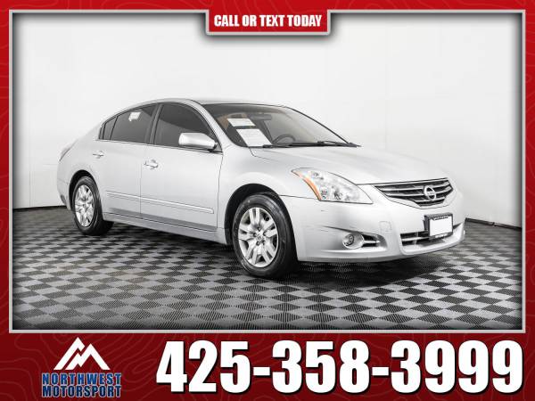 2012 Nissan Altima S FWD - - by dealer - vehicle for sale in Lynnwood, WA