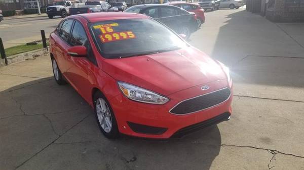 2016 Ford Focus SE Sedan - cars & trucks - by dealer - vehicle... for sale in Madison Heights, MI – photo 2