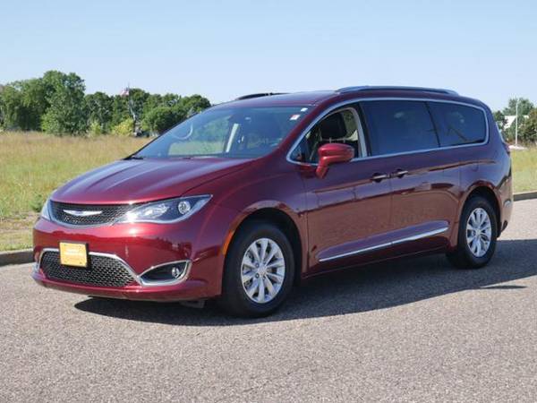 2019 Chrysler Pacifica Touring L for sale in Hudson, MN – photo 4