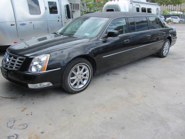 2011 cadilac DTS 12Kmile superior coach 6 door limo funeral car... for sale in Hollywood, SC – photo 2