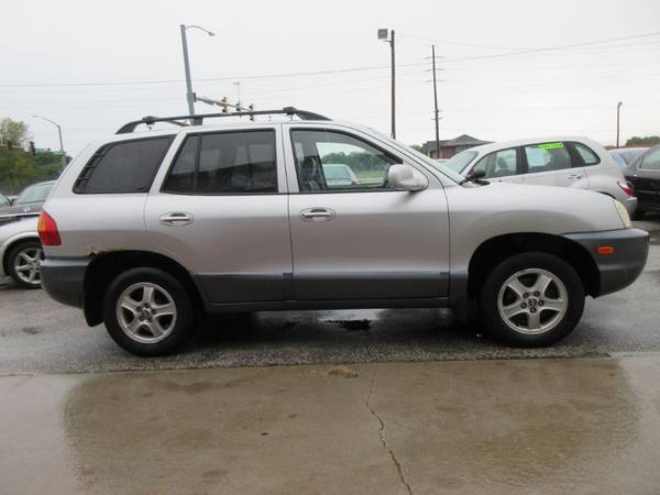 2004 Hyundai Sante FE AWD SUV - Auto/Leather/Wheels/Roof - NICE!! for sale in Des Moines, IA – photo 5