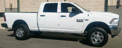 2014 Dodge Ram 2500 Crew Cab 4X4 Hemi V-8 Automatic - cars & trucks... for sale in Grand Junction, CO – photo 2