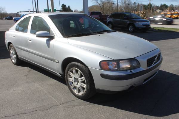 2004 Volvo S60 - - by dealer - vehicle automotive sale for sale in New Castle, PA – photo 2