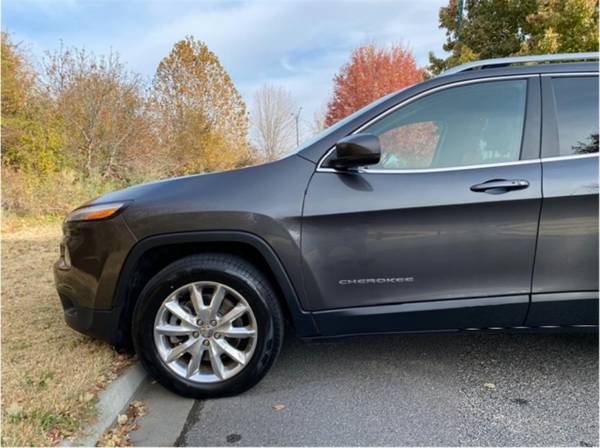 *2017* *Jeep* *Cherokee* *Limited Sport Utility 4D* - cars & trucks... for sale in Pasco, WA – photo 9