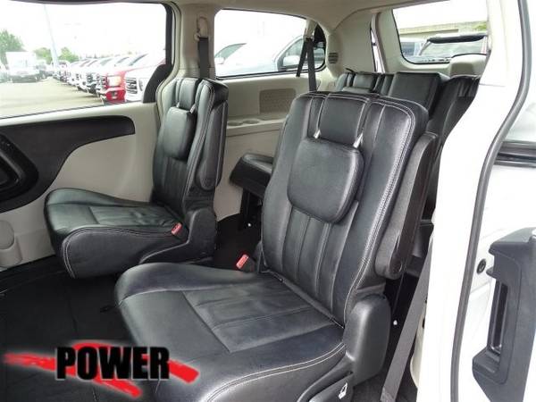 2016 Chrysler Town & Country Touring Minivan, Passenger for sale in Salem, OR – photo 15