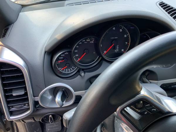 2018 Porsche Cayenne - cars & trucks - by owner - vehicle automotive... for sale in Missoula, MT – photo 8