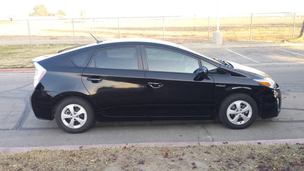 2010 Toyota Prius, New Hybrid Battery from Toyota, CLEAN TITLE -... for sale in Selma, CA – photo 6