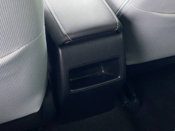 2019 Toyota Corolla Hatchback SE Hatchback 4D hatchback White - -... for sale in San Bruno, CA – photo 20