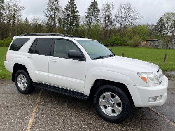 2004 Toyota 4Runner SR5 4x4 one owner for sale in Wixom, MI – photo 3
