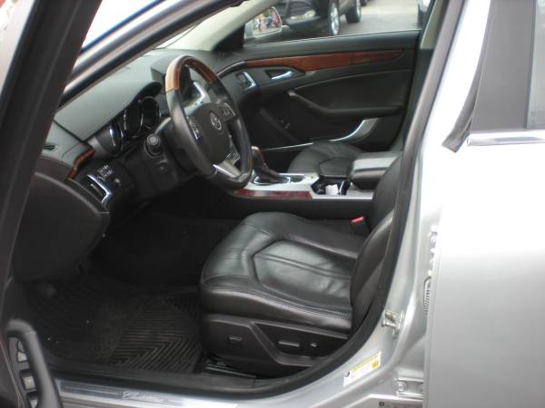 2010 Cadillac CTS AWD - - by dealer - vehicle for sale in Roseville, MI – photo 13