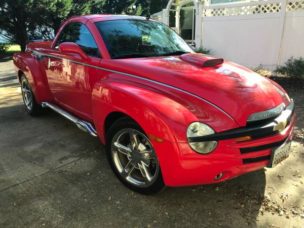2005 Chevrolet SSR Truck - cars & trucks - by owner - vehicle... for sale in Salisbury, MD – photo 6