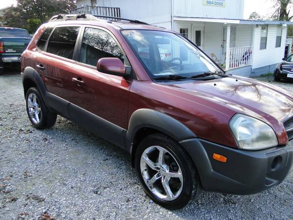 06 Hyundai Tucson GLS - cars & trucks - by dealer - vehicle... for sale in Maryville, TN – photo 2