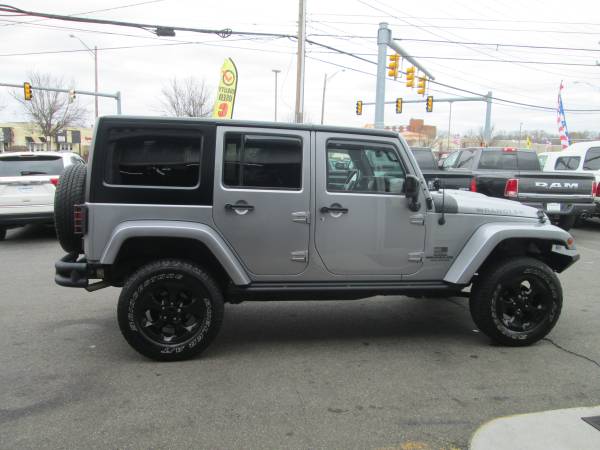 2015 JEEP WRANGLER UNLIMITED SAHARA 4X4 LOADED VERY NICE - cars & for sale in East Providence, RI – photo 6