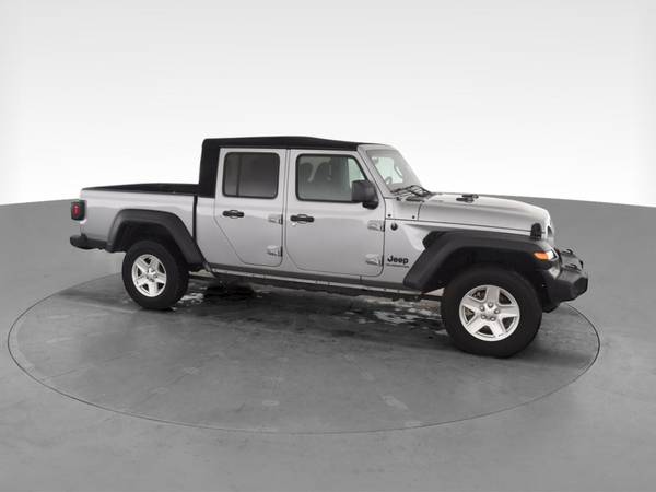 2020 Jeep Gladiator Sport S Pickup 4D 5 ft pickup Silver - FINANCE -... for sale in Memphis, TN – photo 14