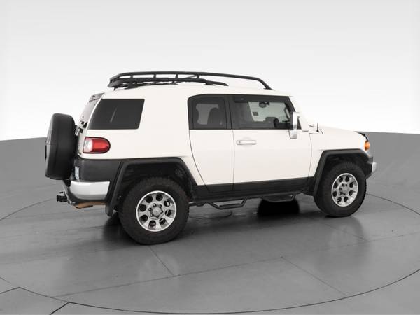 2013 Toyota FJ Cruiser Sport Utility 2D suv White - FINANCE ONLINE -... for sale in Brooklyn, NY – photo 12