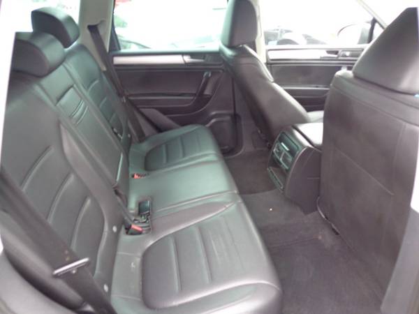 2012 Volkswagen Touareg TDI Sport w/Navigation VA DEALERSHIP for sale in Richmond , VA – photo 11