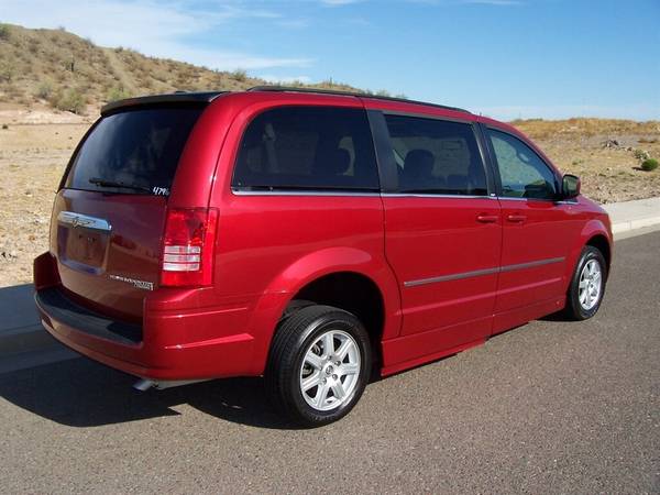 2010 Chrysler Town and Country Touring Wheelchair Handicap Mobility Va for sale in Phoenix, AZ – photo 19