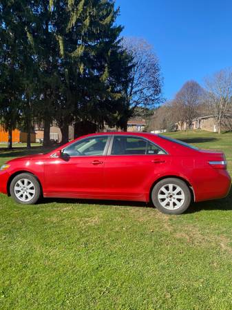 2008 Toyota Camry Hybrid - cars & trucks - by owner - vehicle... for sale in New Cumberland, WV – photo 2