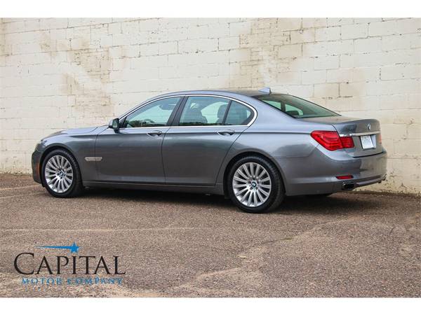SMOOTH 400hp V8 Executive LUXURY! 2012 BMW 750i xDrive 750xi! for sale in Eau Claire, SD – photo 11