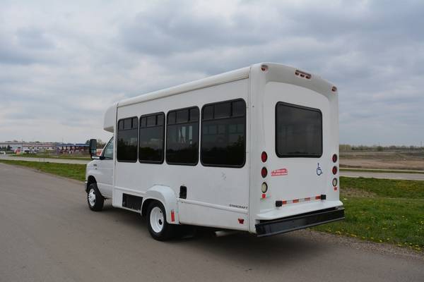 2014 Ford E-350 10 Passenger Paratransit Shuttle Bus for sale in Crystal Lake, OH – photo 6