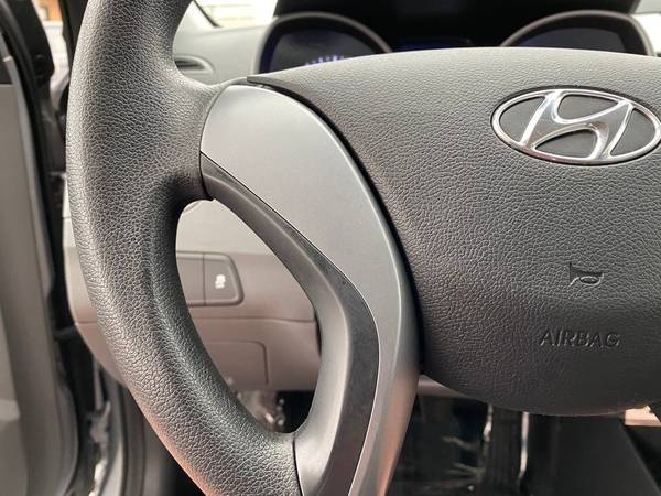 2016 Hyundai Elantra SE Sedan - cars & trucks - by dealer - vehicle... for sale in Hillsboro, OR – photo 20