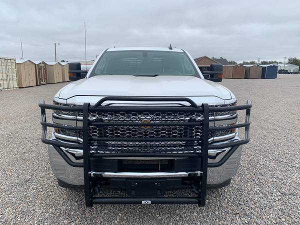 2019 CHEVROLET K2500 CREW CAB GAS 4WD *47K MILES* - cars & trucks -... for sale in Noble, OK – photo 2