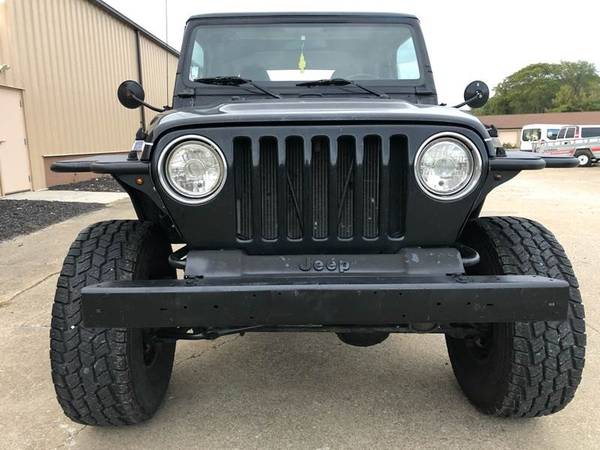 2000 Jeep Wrangler Sahara 4WD -MANUAL - LIFTED for sale in Uniontown, WV – photo 2