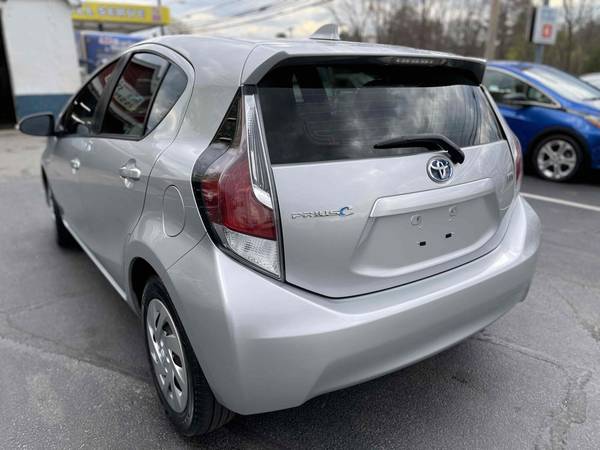 2016 Toyota Prius c Two 50mpg 21000 miles PKG2 Hybrid 1 owner clean for sale in Walpole, RI – photo 6