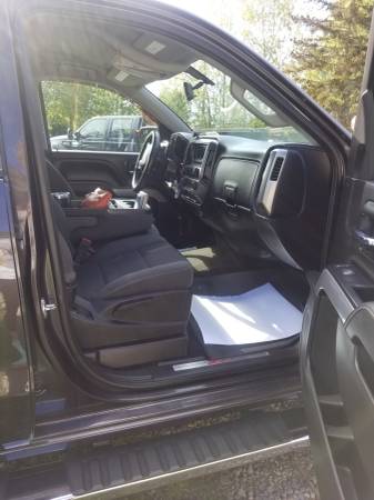 2014 Chevy Silverado immaculate for sale in North Tonawanda, NY – photo 8