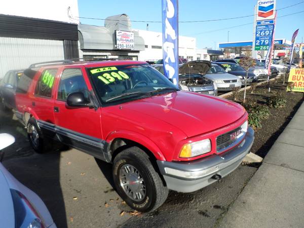 Today SPECIAL* 1997 GMC JIMMY SLT 4WD* automatic,V6 - cars & trucks... for sale in Everett, WA – photo 2