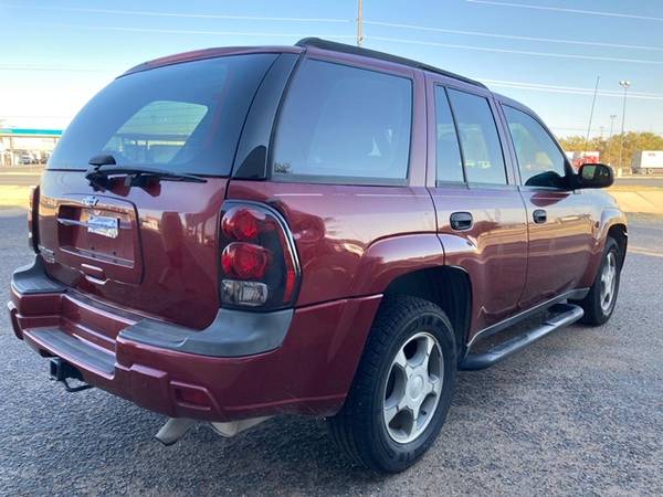 2007 Chevrolet Trailblazer GREAT Clean!!! - cars & trucks - by owner... for sale in Lubbock, TX – photo 2