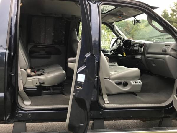 2006 FORD F-350 LARIAT CREW CAB 6.0 DIESEL for sale in Hampstead, NH – photo 16