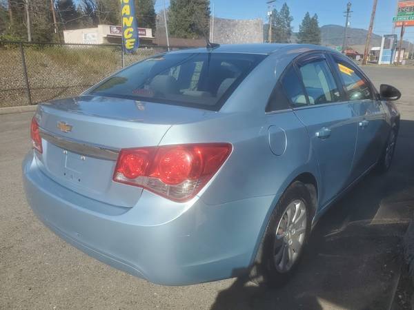 2011 Chevrolet Cruze LS - - by dealer - vehicle for sale in Grants Pass, OR – photo 3
