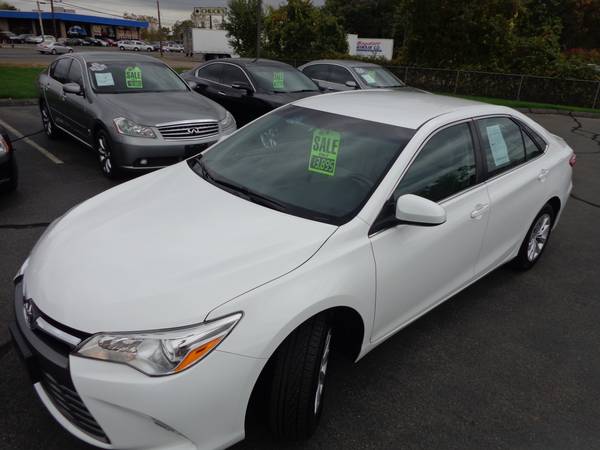 ****2015 TOYOTA CAMRY LE-ONLY 49,000 MILES-WHITE-SERVICED-100% MINT for sale in East Windsor, CT – photo 18