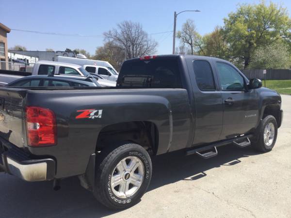 2011 CHEVY SILVERADO EXT CAB LT (138, 000 MILES) - - by for sale in Lincoln, NE – photo 3