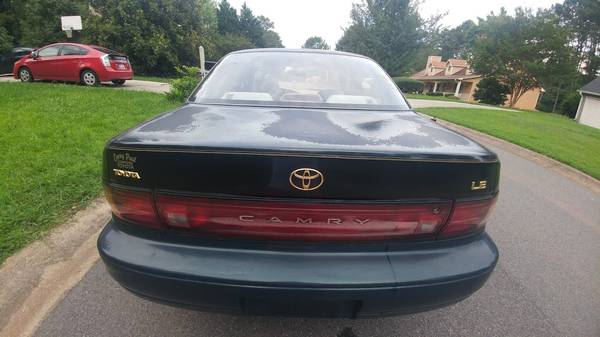 DRIVEN LESS THAN 5000 MILES A YEAR- TOYOTA CAMRY LE AUTOMATIC COLD AIR for sale in Powder Springs, TN – photo 7