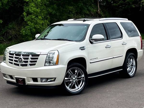 2007 Cadillac Escalade AWD 4dr SUV , 3RD ROW SEATS , VERY RELIABLE ! for sale in Gladstone, WA – photo 4