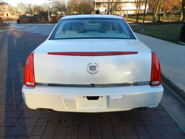 2009 Cadillac DTS Performance Lux III ~ Southern Owned Rust Free ~ -... for sale in Carmel, IN – photo 4