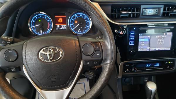 2017 Toyota Corolla LE 69, 600 miles 40 mpg NICE! for sale in lebanon, OR – photo 8