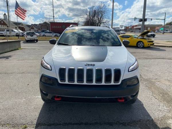 😊==2016 JEEP CHEROKEE TRAILHAWK=**((4X4))**GUARANTEED FINANCING****😊... for sale in Springdale, AR – photo 2