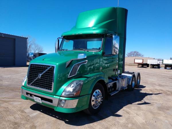 2014 Volvo VNL64T300 Day Cab Tractor #84004JS - cars & trucks - by... for sale in Fond Du Lac, WI – photo 4