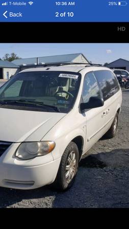 2007 Chrysler Town&conty for sale in Stamford, NY – photo 2