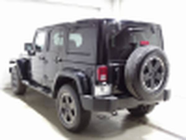 2014 Jeep Wrangler Unlimited Sahara !!Bad Credit, No Credit? NO... for sale in WAUKEGAN, WI – photo 4