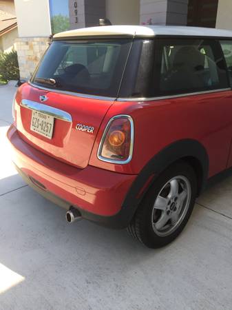 2008 mini cooper (priced to sell) - cars & trucks - by owner -... for sale in Austin, TX – photo 2