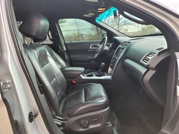 2012 FORD EXPLORER XLT 4WD AWD 3.5 V6 LEATHER SEATS - cars & trucks... for sale in STATEN ISLAND, NY – photo 19