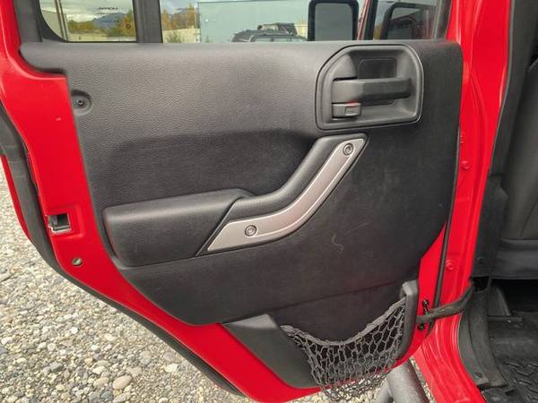 2011 Jeep Wrangler Unlimited Rubicon Sport Utility 4D 4WD - cars &... for sale in Anchorage, AK – photo 9