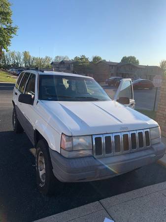 1997 JEEP GRAND CHEROKEE V8!!!!!!!! for sale in Indianapolis, IN – photo 2
