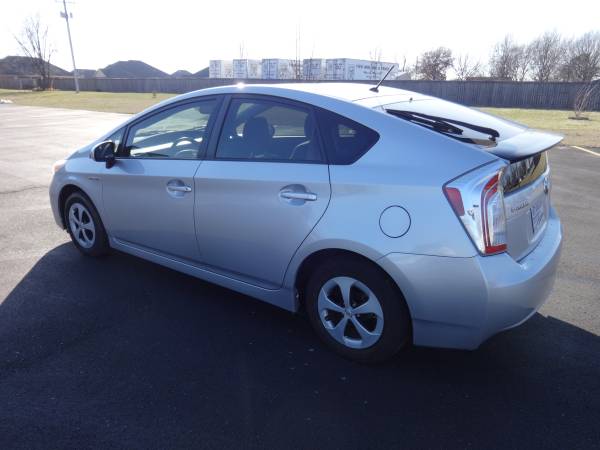 2012 TOYOTA PRUIS THREE - cars & trucks - by dealer - vehicle... for sale in Springdale, AR – photo 5