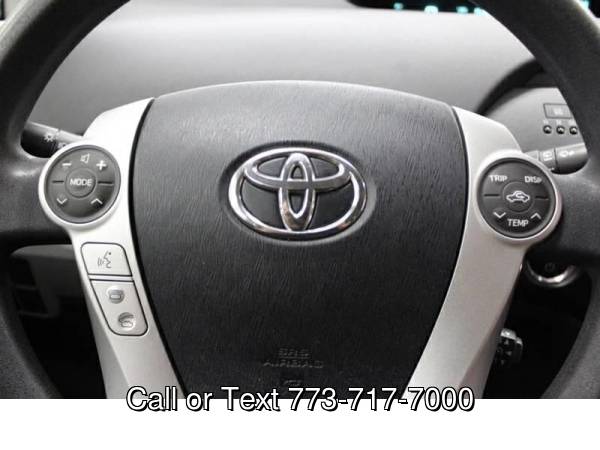 2010 Toyota Prius III 4dr Hatchback - cars & trucks - by dealer -... for sale in Chicago, IL – photo 12