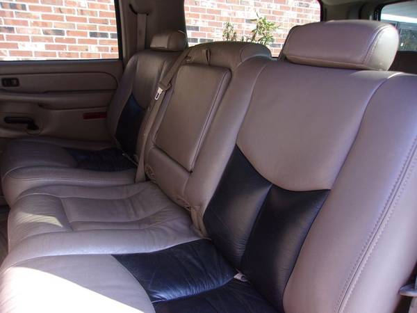 2005 Chevy Suburban LS Seats-9, 301k Miles, Black/Tan, Very Clean!!... for sale in Franklin, VT – photo 11